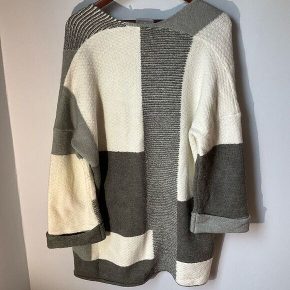 Cyrus Open Patchwork Coatigan/Sweater Coat. S. Grey and Cream Colorblock - Picture 9 of 12